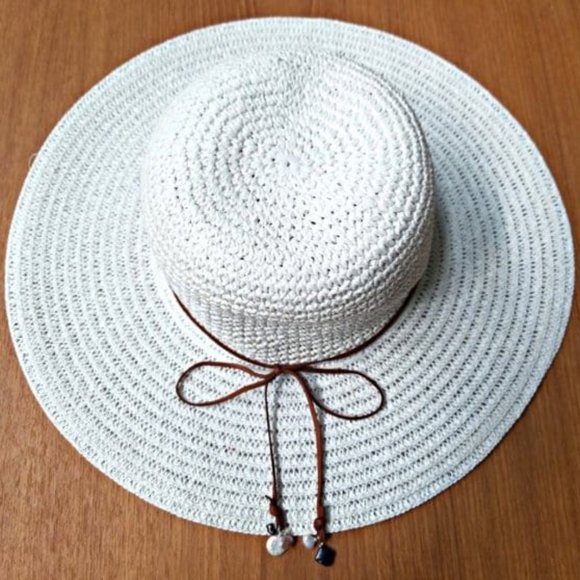 Woven wide brim floppy hat - Picture 1 of 1